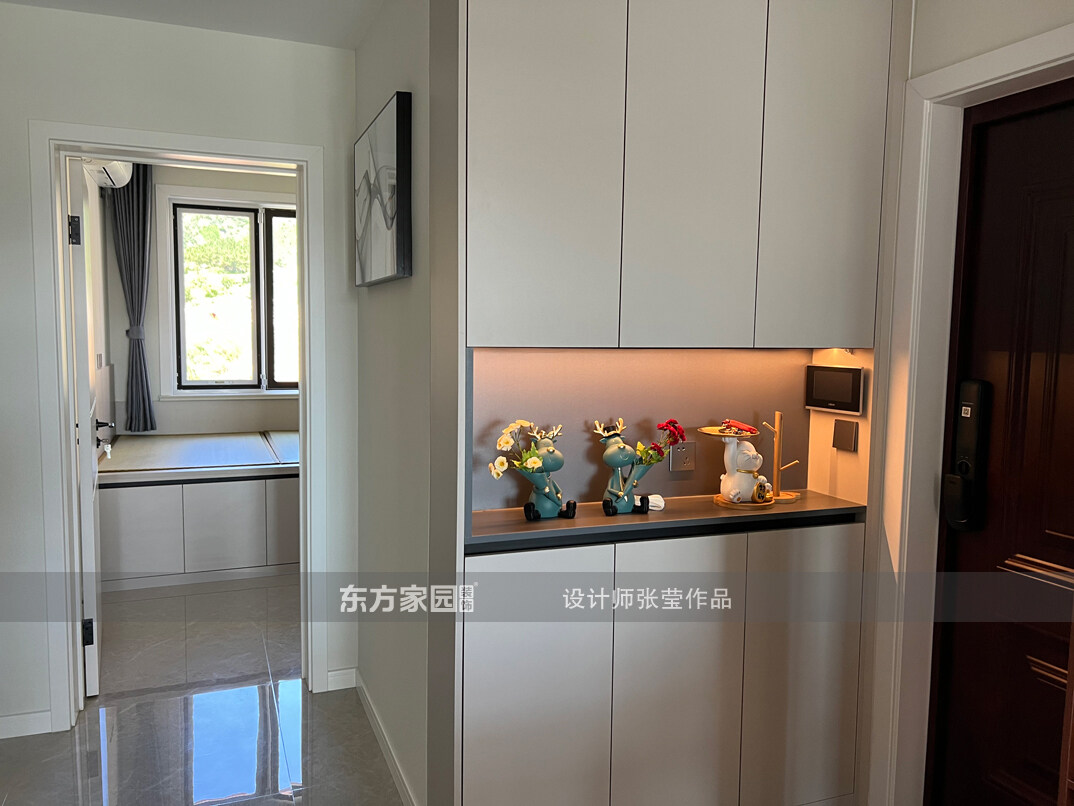北澗圣水苑95㎡三室一廳入戶玄關(guān)輕奢風(fēng)格裝修實景圖-詳細.jpg